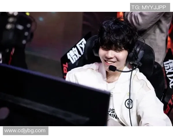 电竞新闻深入分析S15LOL比赛中FPX战队的实力表现与比分数据解读 电竞新闻深入分析S15LOL比赛中FPX战队的实力表现与比分数据解读